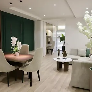 la-grand-pazari-i-ri.hotels-in-tirana.com/